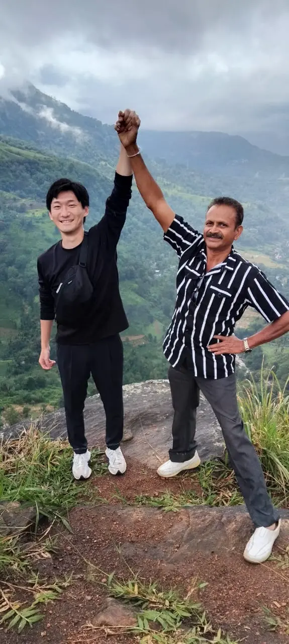 Professional Sri Lanka Tour Guide - Bespoke Services